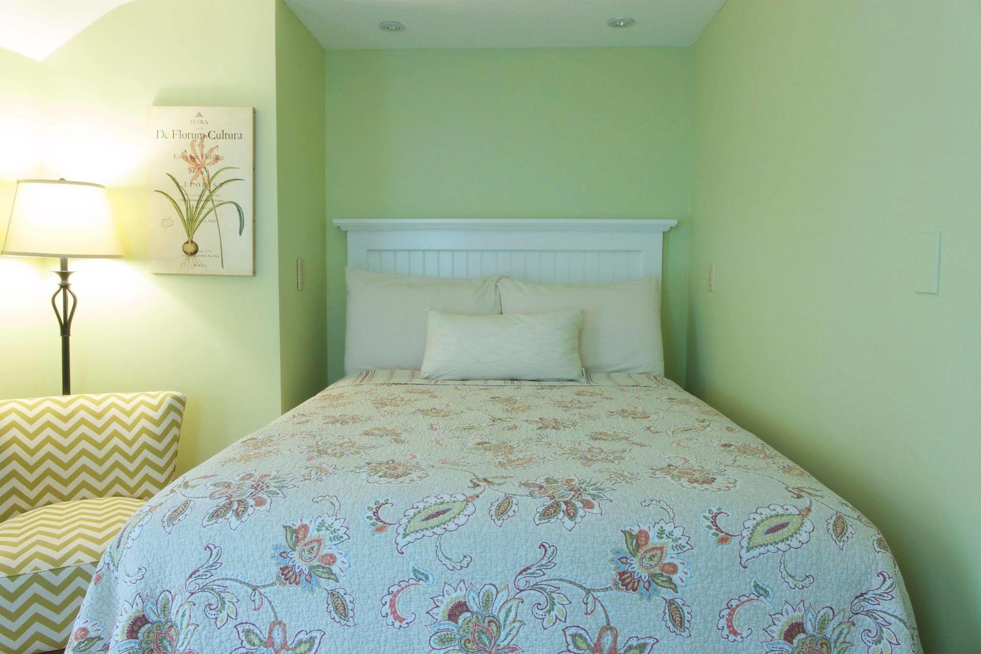 Madison Inn Oak Bluffs Ngoại thất bức ảnh