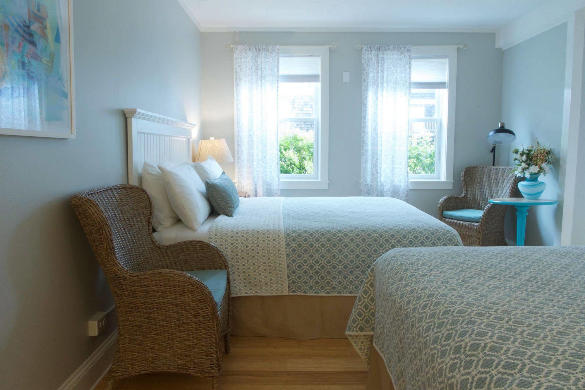 Madison Inn Oak Bluffs Ngoại thất bức ảnh