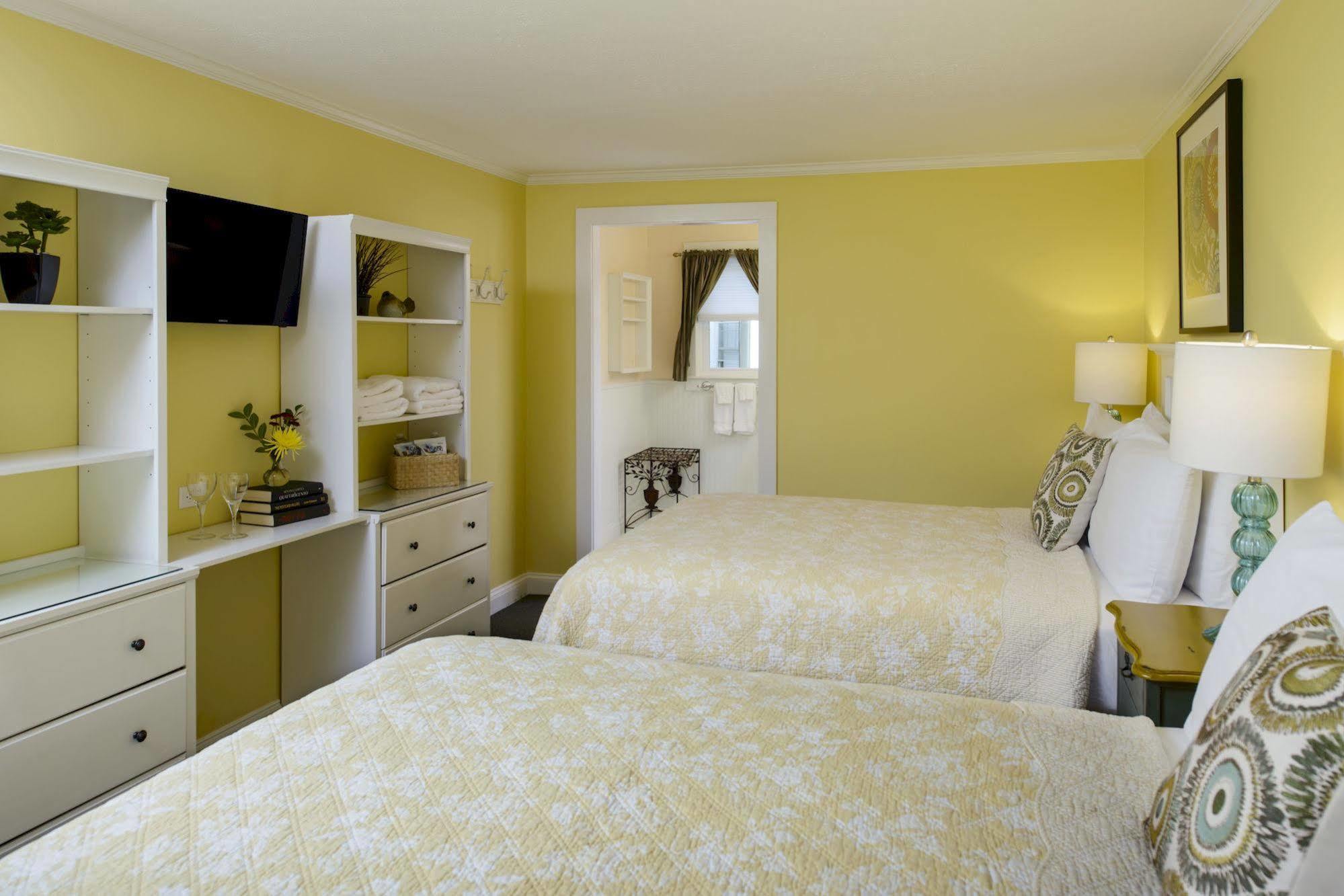 Madison Inn Oak Bluffs Ngoại thất bức ảnh