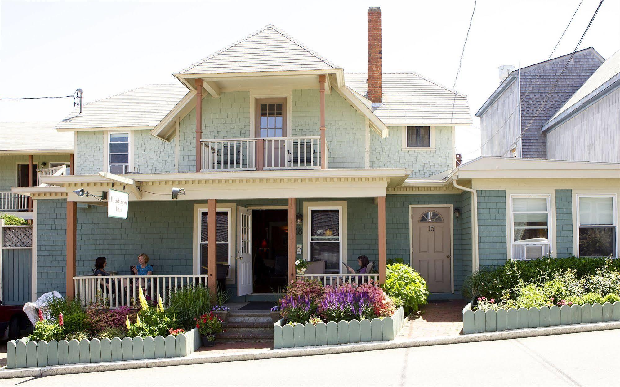 Madison Inn Oak Bluffs Ngoại thất bức ảnh